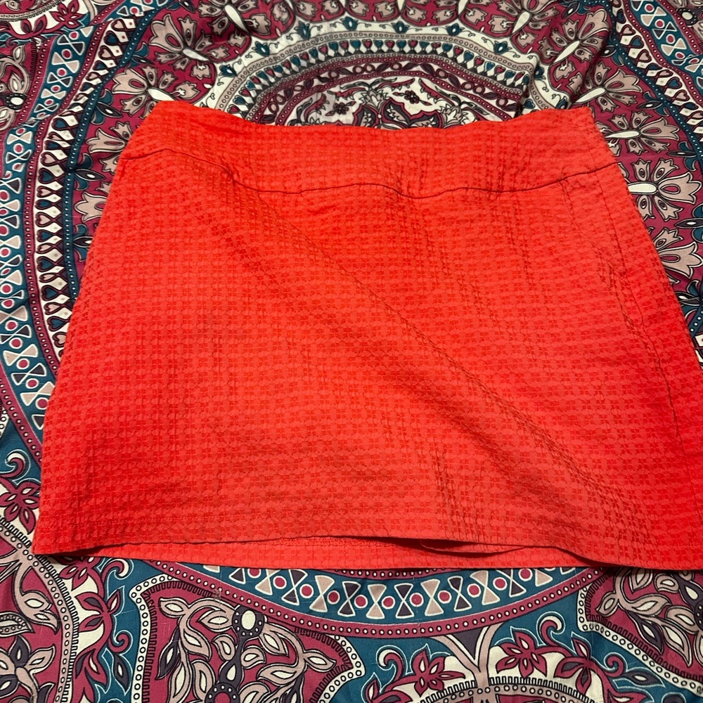 Attyre Bold salmon Textured Skort